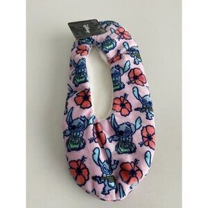 Disney Stitch Floral Fuzzy Babba Grip Slipper Socks Women’s Sz M/L Shoe 8-10 NWT